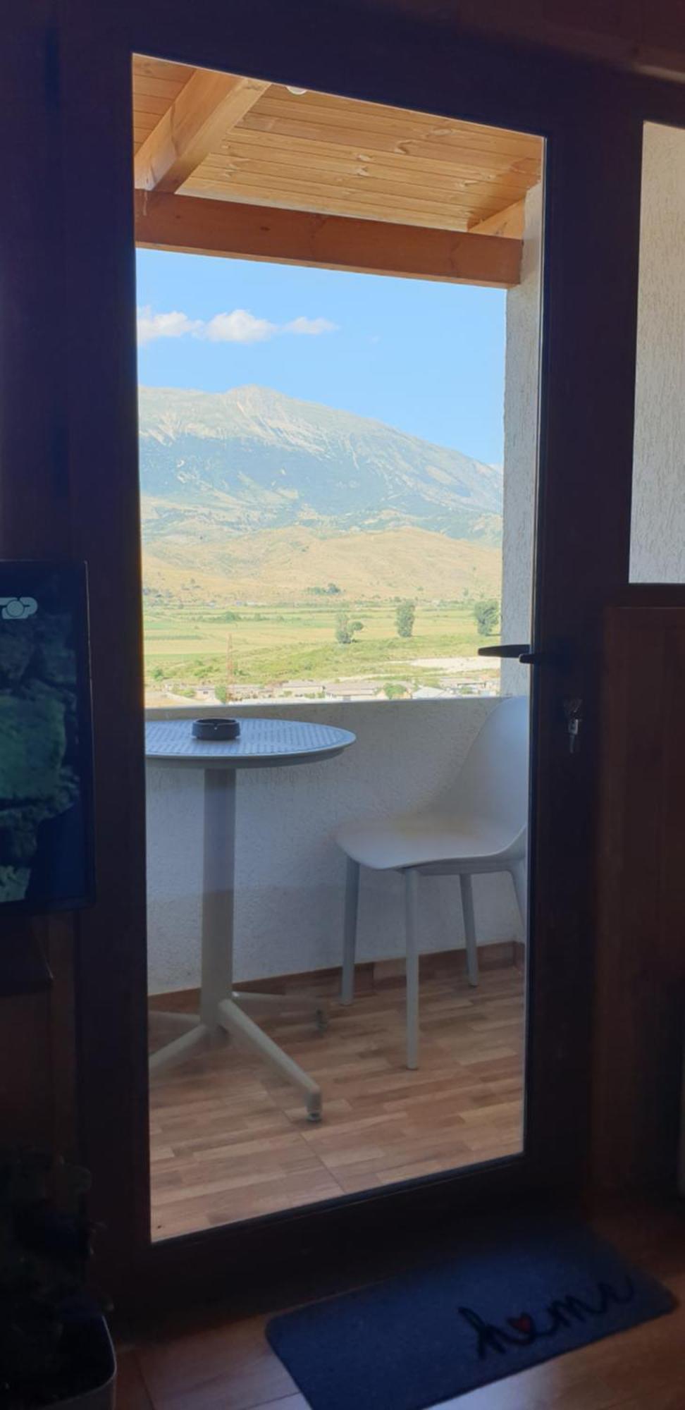 Shena Guest House Gjirokastër Exterior foto