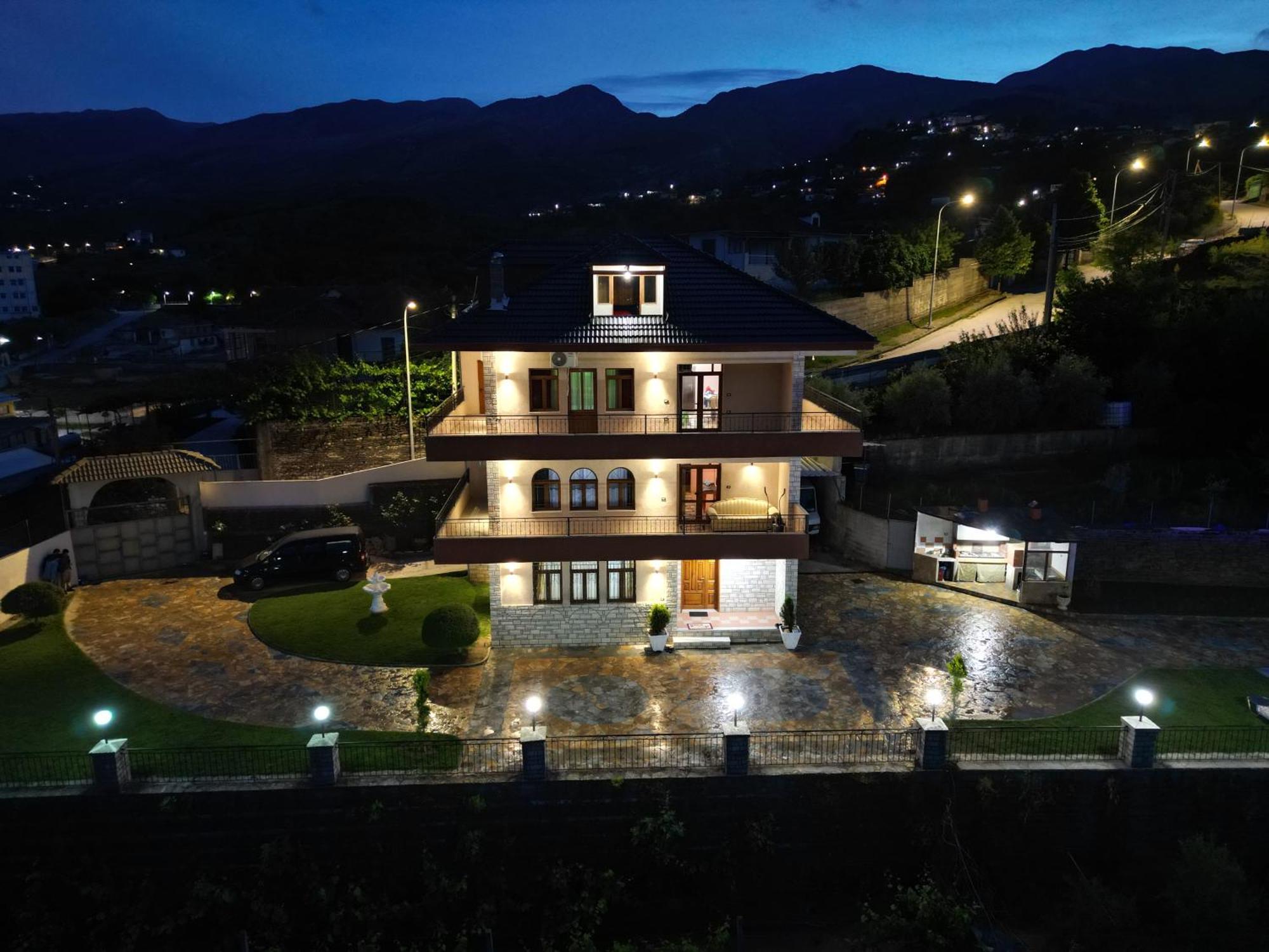 Shena Guest House Gjirokastër Exterior foto